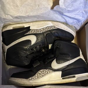 Nike Legacy 312